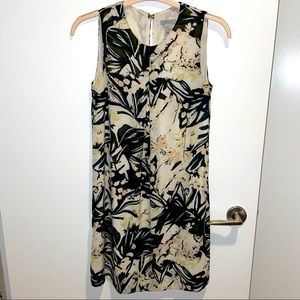 H&M Green & White Floral Short-Sleeve Shift Dress in Size 8